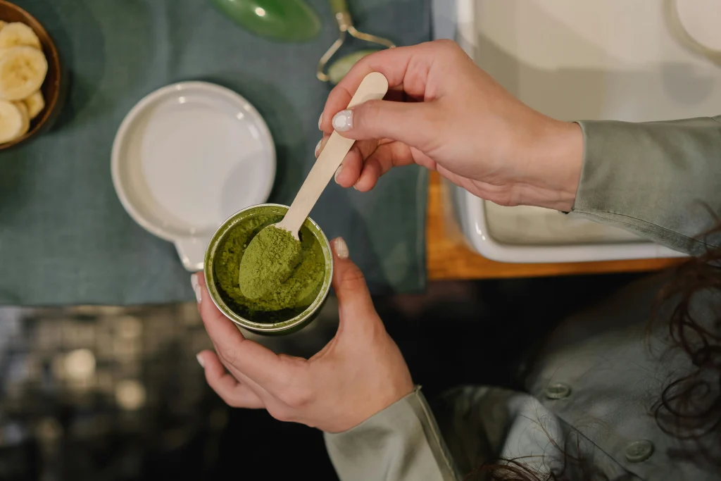 Mise en avant de la selection premium de nutriforce pour sa chlorella composée à 100% d'algues