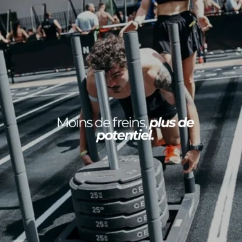 Athlètes en entraînement de force en extérieur : le complexe bloqueur de myostatine Nutriforce se prend à raison de deux gélules par jour