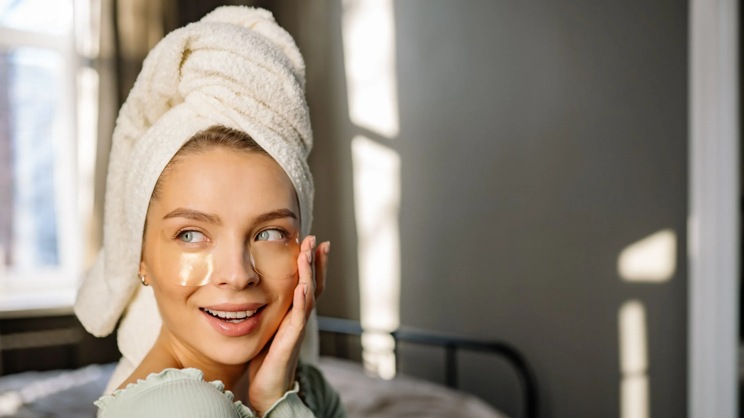 une femme à une belle peau grâce a l'amla